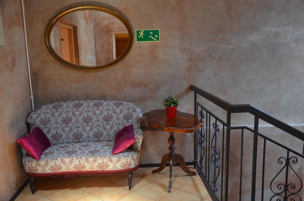 Abel Hostel Krasków Eksteriør bilde
